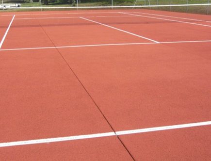 construction d'un court de tennis à Lyon