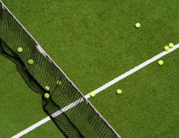 Construction d'un court de tennis à Cannes