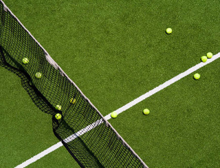 Construction d'un court de tennis à Cannes