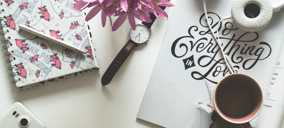 découvrez une sélection unique d'accessoires tendance pour compléter votre look. que ce soit des bijoux, des sacs ou des gadgets, trouvez l'inspiration pour exprimer votre style avec nos pièces incontournables.