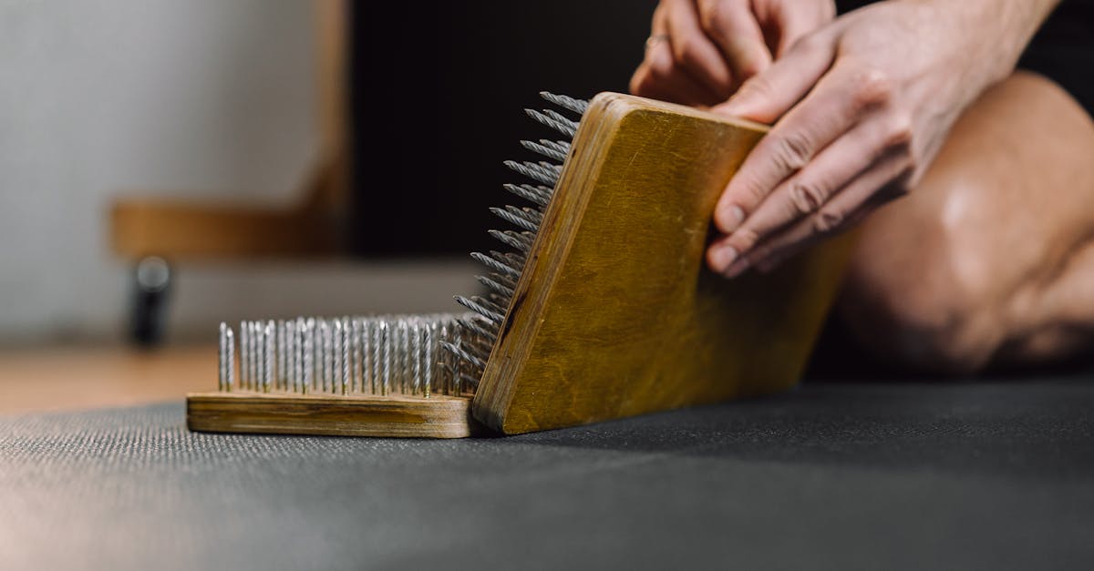 découvrez l'acupression, une technique ancestrale qui utilise des points de pression pour soulager le stress, détendre le corps et améliorer le bien-être général. apprenez à maîtriser cette méthode simple et efficace pour harmoniser votre énergie et favoriser votre santé.