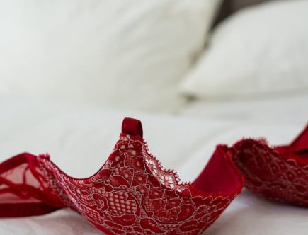 découvrez notre collection de lingerie élégante et confortables, conçue pour sublimer votre silhouette. trouvez des modèles variés allant des ensembles raffinés aux pièces sexy, adaptés à toutes les occasions. offrez-vous une touche de luxe au quotidien.
