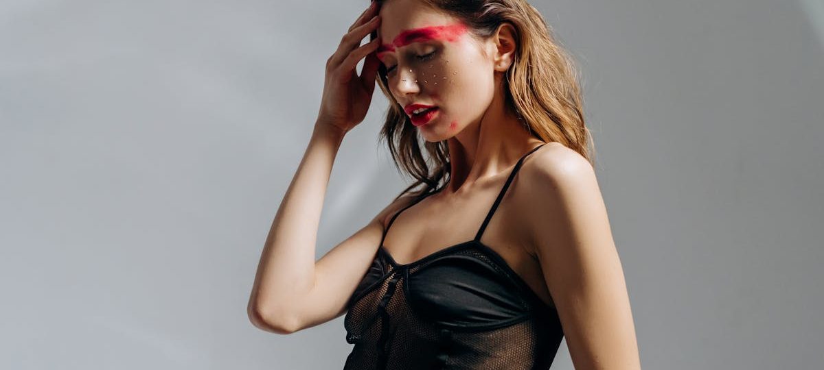 découvrez les dernières tendances en lingerie pour cette saison, alliant confort et élégance. inspirez-vous des styles modernes et audacieux qui mettent en valeur votre féminité tout en restant à la pointe de la mode.