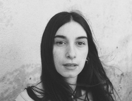 découvrez le monde des faux piercings : une alternative tendance et sans engagement pour exprimer votre style. idéals pour celles et ceux qui souhaitent changer de look sans douleur, nos faux piercings imitent à la perfection l'apparence des véritables bijoux. explorez notre collection variée et ajoutez une touche unique à votre apparence !