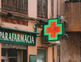 découvrez notre parapharmacie en ligne, offrant une large gamme de produits de santé et de beauté. profitez de conseils d'experts, d'offres spéciales et d'une qualité irréprochable pour prendre soin de vous au quotidien.