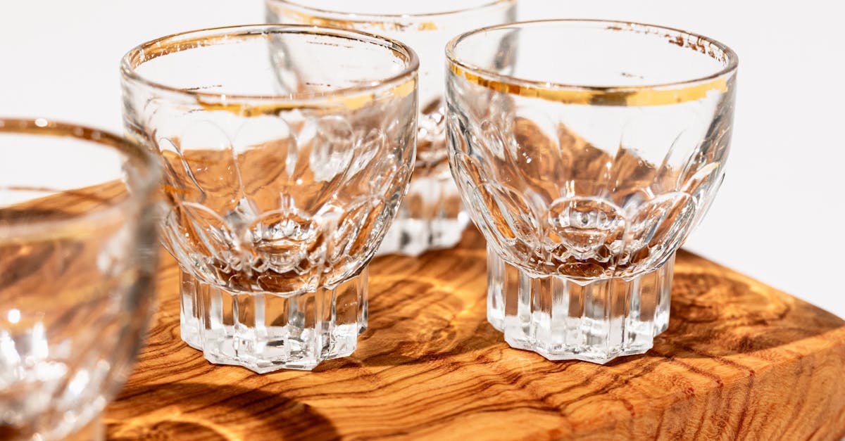 découvrez l'élégance intemporelle des accessoires de mode russes. plongez dans un univers où l'artisanat traditionnel rencontre la sophistication moderne. explorez notre sélection unique de bijoux, sacs et foulards inspirés de l'héritage culturel de la russie.