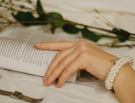 découvrez une collection unique d'accessoires de mode russes, fusionnant tradition et modernité. explorez des pièces artisanales raffinées qui ajoutent une touche d'élégance à votre style.