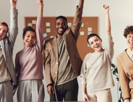 découvrez tout ce qu'il faut savoir sur l'entrepreneuriat : conseils, ressources et stratégies pour développer et réussir votre propre entreprise dès aujourd'hui.