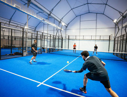 construction court de tennis en résine synthétique à Paris